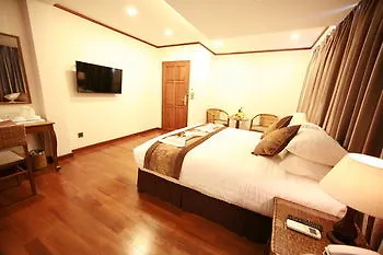 Hotel M Rangun